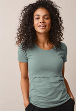Laden Sie das Bild in den Galerie-Viewer, Umstands- & Stillshirt Classic Mint von boob