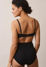 Laden Sie das Bild in den Galerie-Viewer, The Go-To Triangel-BH von boob in schwarz