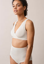 Laden Sie das Bild in den Galerie-Viewer, Still-BH The Go To bra tofu von boob