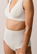 Laden Sie das Bild in den Galerie-Viewer, Soft Support Slip von boob in tofu