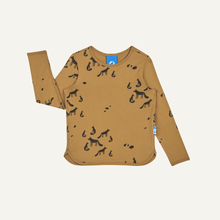 Laden Sie das Bild in den Galerie-Viewer, JUHANNUS Jersey Longesleeve mit Tierprint von finkid in cinnamon