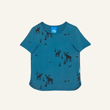 Laden Sie das Bild in den Galerie-Viewer, ILTA Jersey Kurzarmshirt mit Tierprint von finkid in real teal