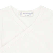 Laden Sie das Bild in den Galerie-Viewer, Victoria Baby Wickelshirt Natural von Sense Organics