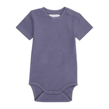 Laden Sie das Bild in den Galerie-Viewer, Kurzarmbody Classic Waffel-Jersey Akela in rosenholz von Sense Organics