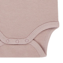 Laden Sie das Bild in den Galerie-Viewer, Langarmbody Classic Waffel-Jersey Malu in rosenholz von Sense Organics