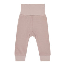 Laden Sie das Bild in den Galerie-Viewer, Babyhose Classic Waffel-Jersey Karli in rosenholz von Sense Organics