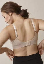 Laden Sie das Bild in den Galerie-Viewer, Still-BH Fast Food T-Shirt-Bra beige