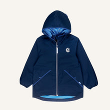 Laden Sie das Bild in den Galerie-Viewer, PUUSKIAINEN  Essential Outdoor Jacke - Zip in Außenjacke von finkid navy/denim