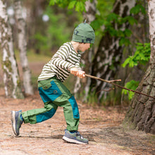 Laden Sie das Bild in den Galerie-Viewer, KUUSI CANVAS von finkid in bronze green