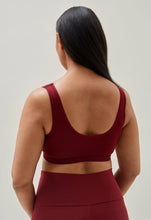 Laden Sie das Bild in den Galerie-Viewer, Still-BH The Go To bra dark red von boob