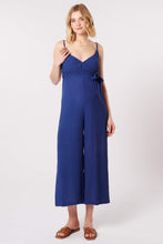 Laden Sie das Bild in den Galerie-Viewer, Umstands- &amp; Stilljumpsuit/ Overall in blau