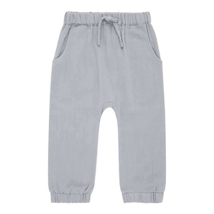 Babyhose aus leichtem Musselin Loki in dusty blue von Sense Organics