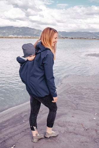 Softshell-Tragejacke clickit navy ice von mamalila